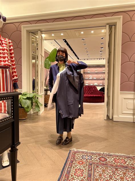 gucci via calabriitto napoli